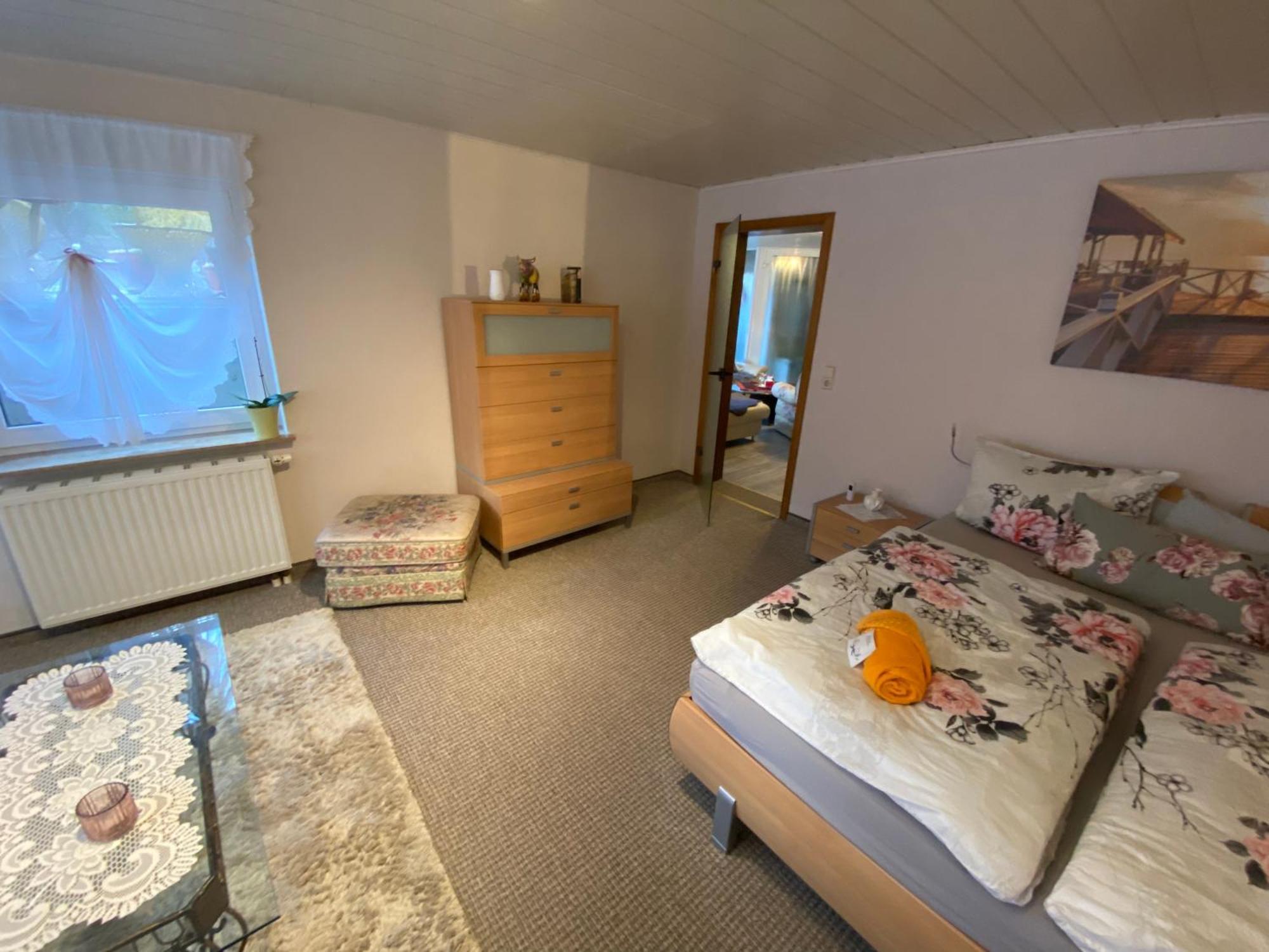 Grosse Helle Wohnung Am Wald In Bad Saarow Nahe Gruenheide Und Berlin Souterrain Eksteriør billede